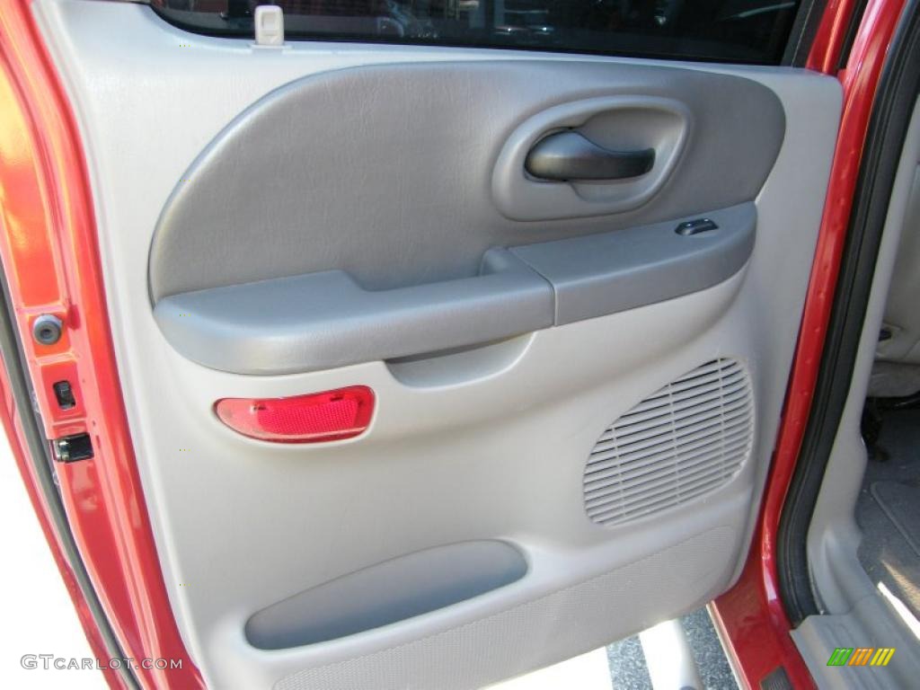 2002 F150 Lariat SuperCrew - Toreador Red Metallic / Medium Graphite photo #25