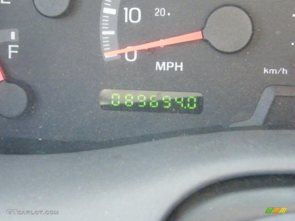 2002 F150 Lariat SuperCrew - Toreador Red Metallic / Medium Graphite photo #31