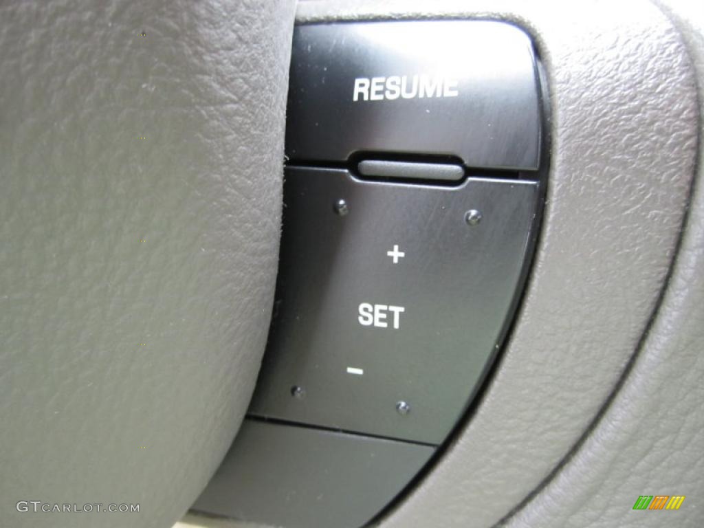 2006 Grand Marquis LS - Silver Birch Metallic / Medium Light Stone photo #16