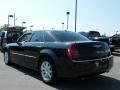 Brilliant Black - 300 C HEMI Photo No. 3