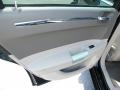 Brilliant Black - 300 C HEMI Photo No. 24