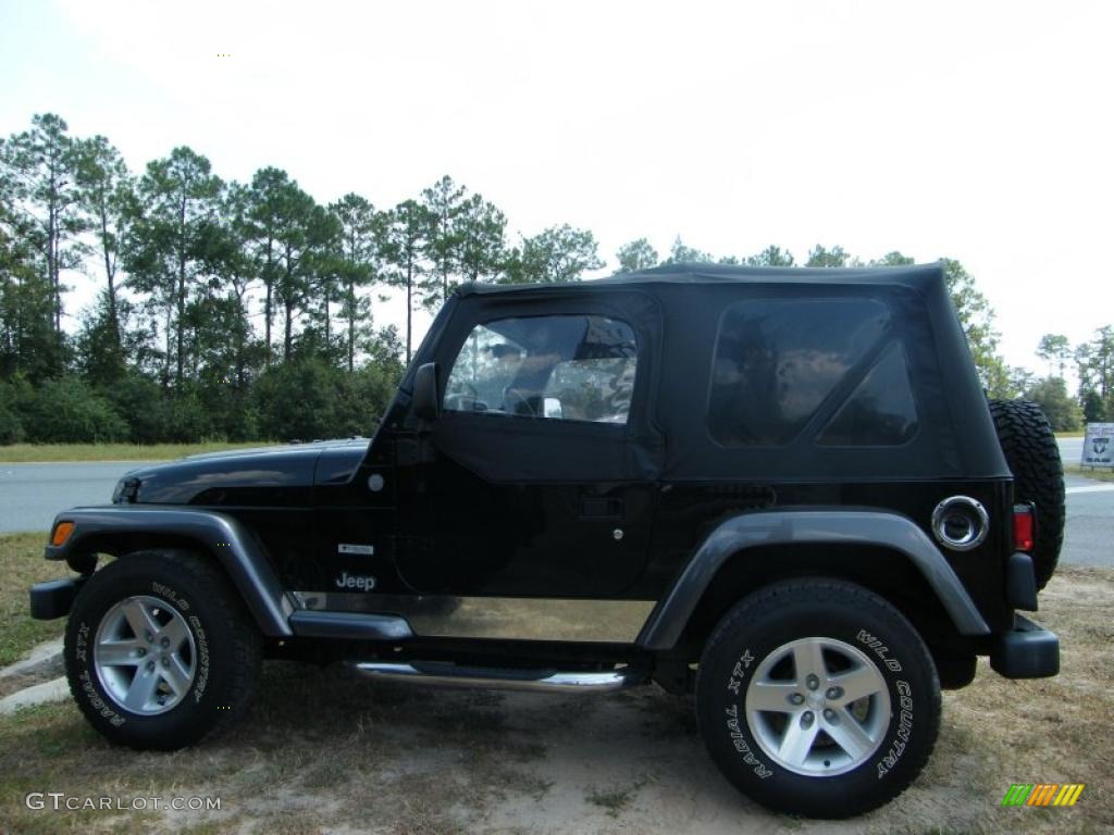2004 Wrangler Columbia Edition 4x4 - Black / Dark Slate Gray photo #2