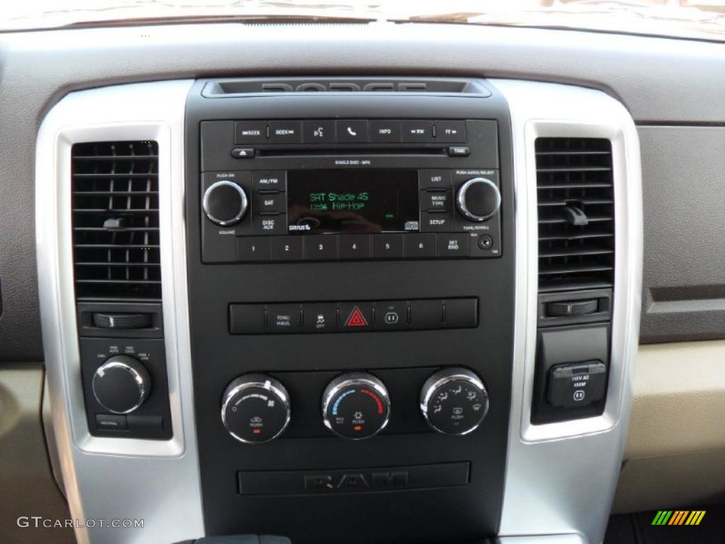 2011 Ram 1500 Big Horn Quad Cab 4x4 - Hunter Green Pearl / Light Pebble Beige/Bark Brown photo #14