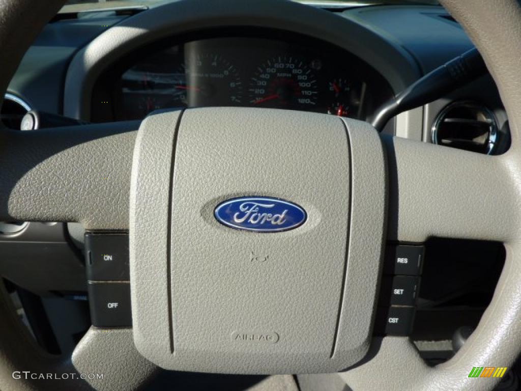 2005 F150 XLT SuperCab 4x4 - Oxford White / Medium Flint Grey photo #19