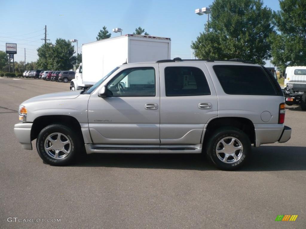 2004 Yukon Denali AWD - Silver Birch Metallic / Stone Gray photo #5