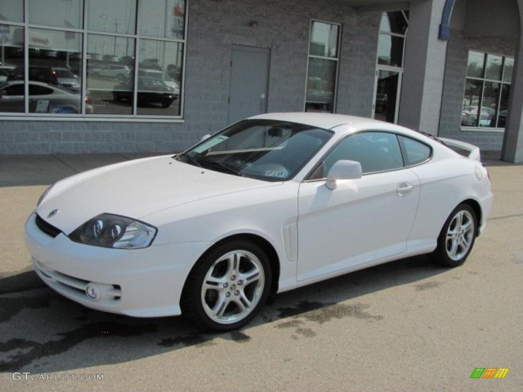 2004 Tiburon Tuscani - Alpine White / Black photo #2