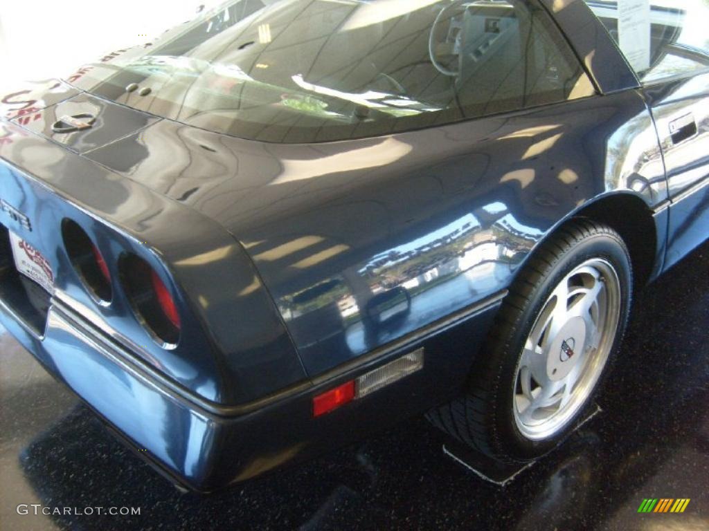 1989 Corvette Coupe - Dark Blue Metallic / Black photo #16