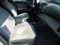 Super White - RAV4 I4 Photo No. 19