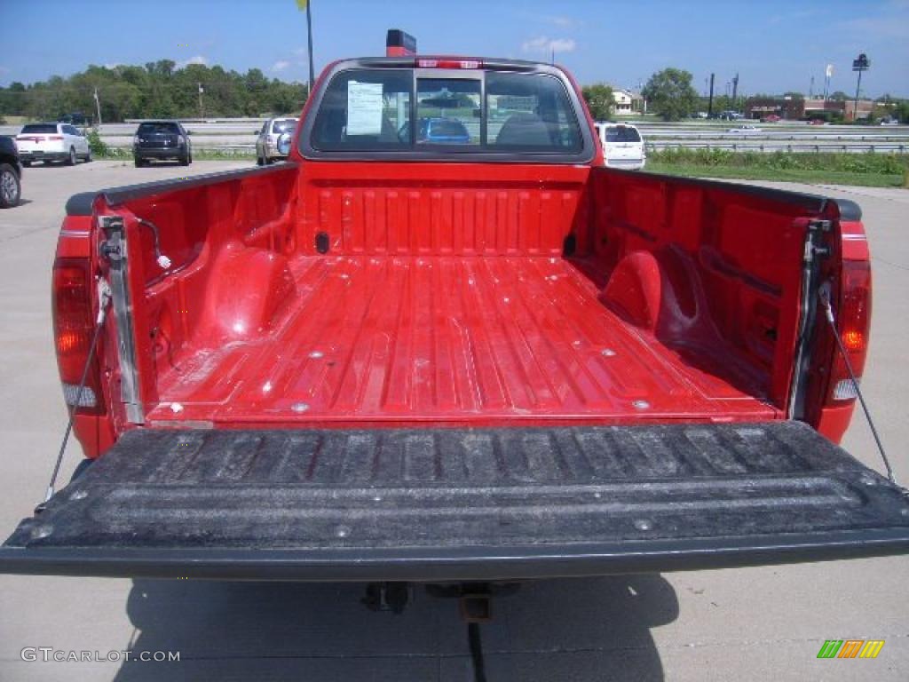 2004 F150 XL Heritage Regular Cab 4x4 - Bright Red / Heritage Graphite Grey photo #15