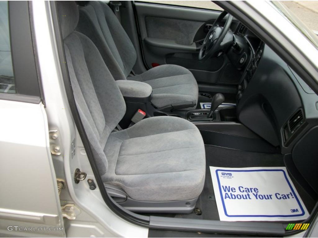 2004 Elantra GLS Sedan - Sterling Silver / Gray photo #5