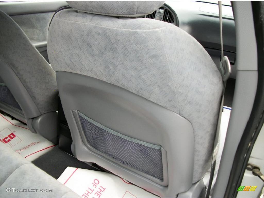 2004 Elantra GLS Sedan - Sterling Silver / Gray photo #10