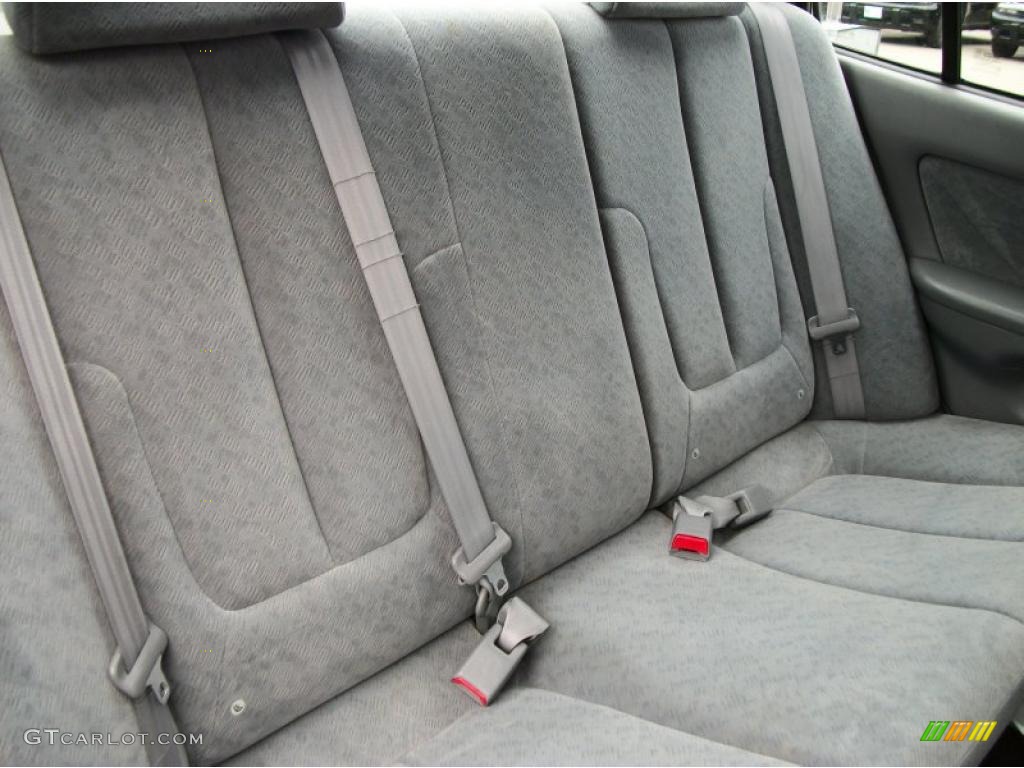 2004 Elantra GLS Sedan - Sterling Silver / Gray photo #17