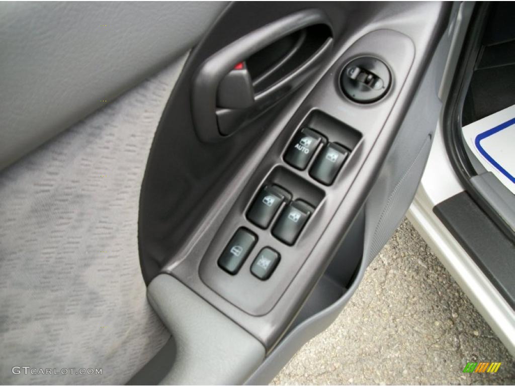 2004 Elantra GLS Sedan - Sterling Silver / Gray photo #25