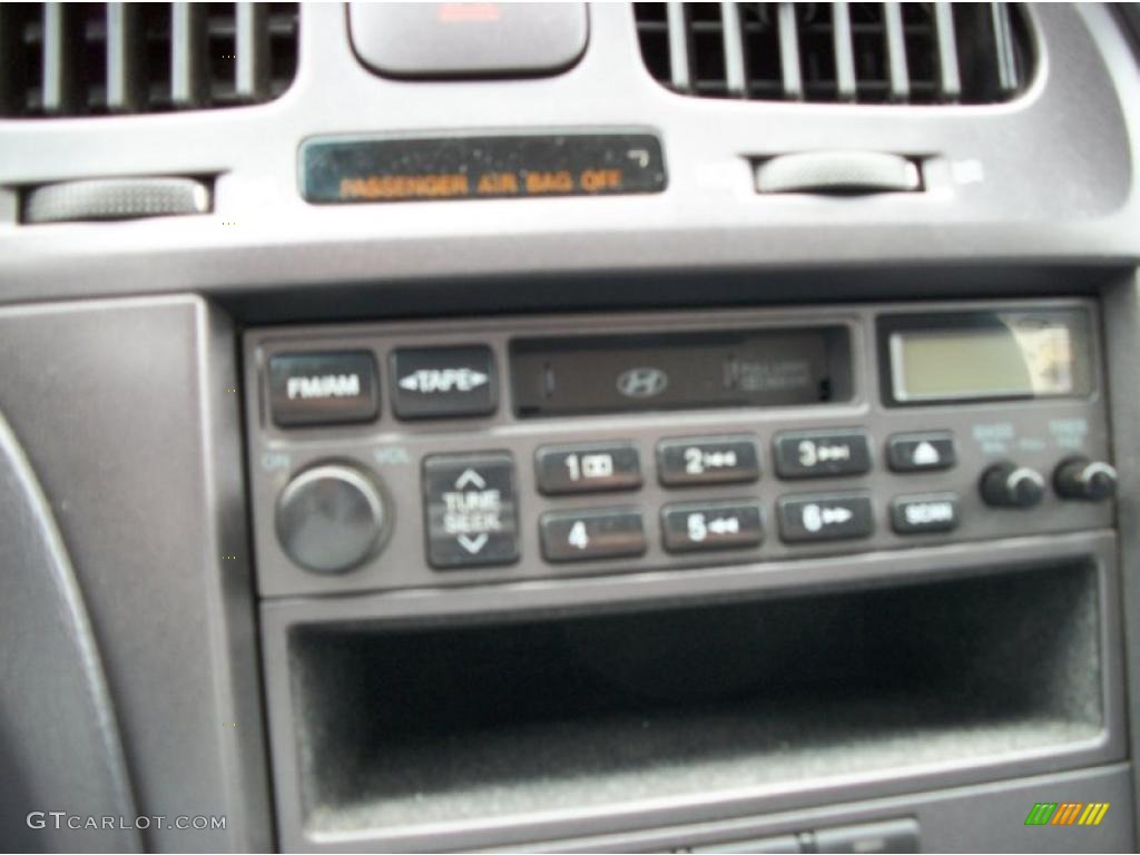 2004 Elantra GLS Sedan - Sterling Silver / Gray photo #33