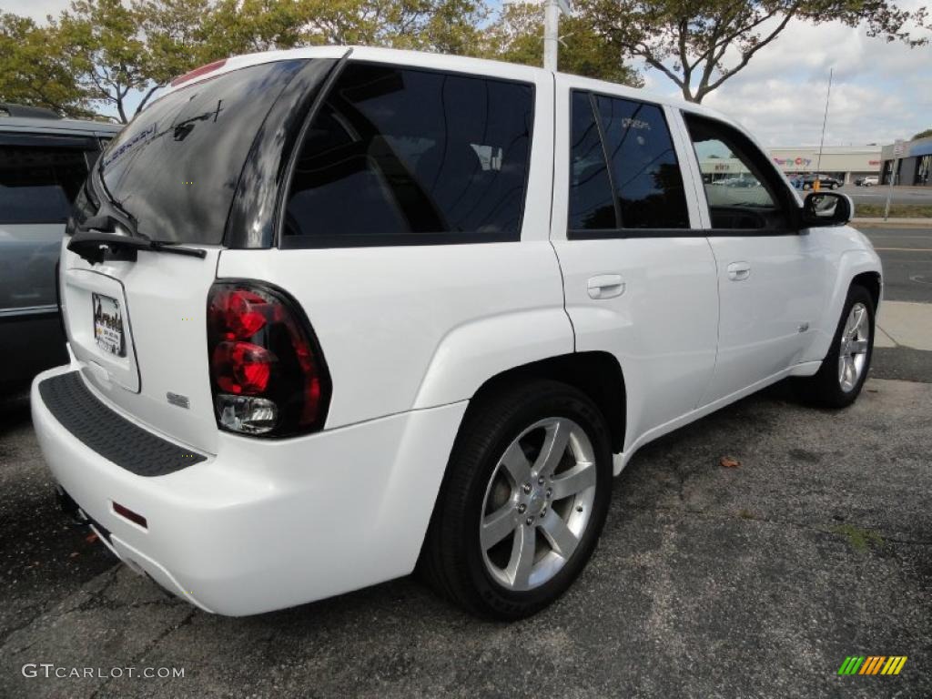 2009 TrailBlazer SS AWD - Summit White / Ebony photo #4