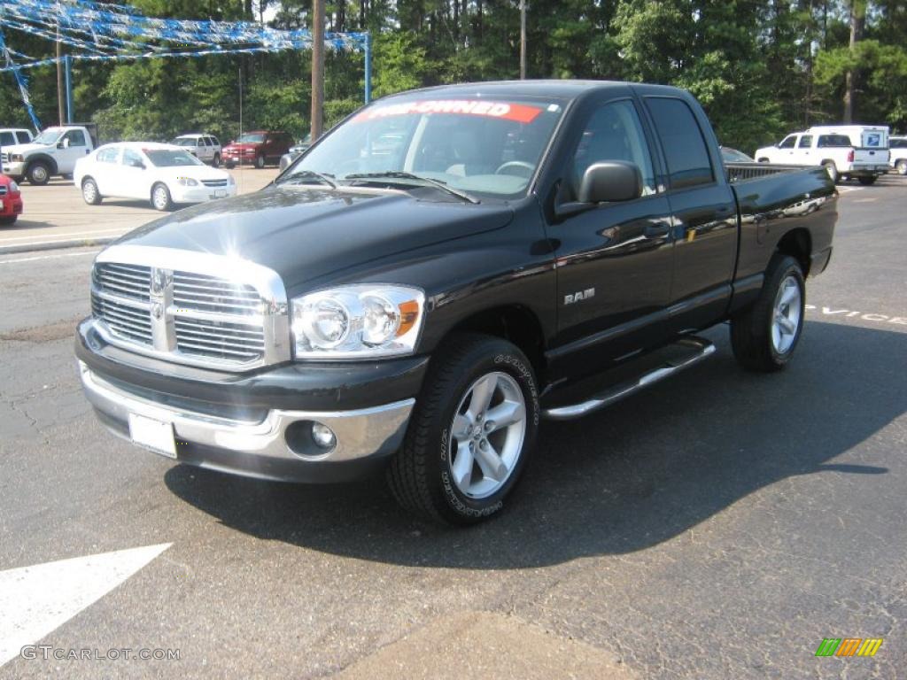 Brilliant Black Crystal Pearl Dodge Ram 1500