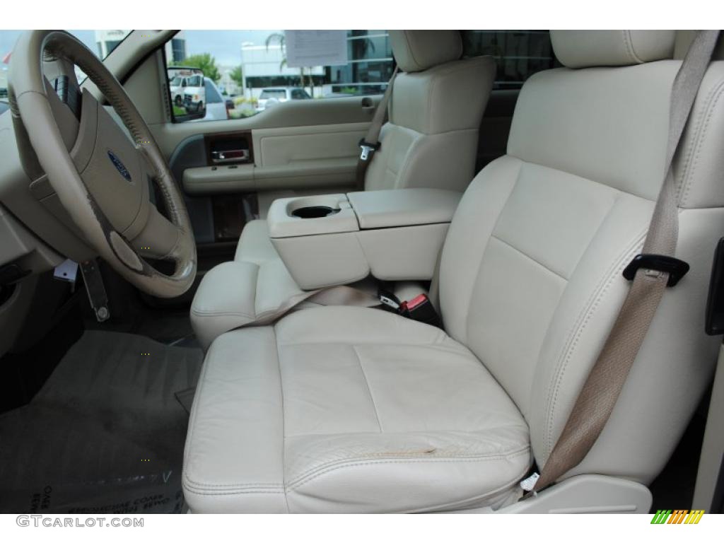 2004 F150 Lariat SuperCab - Medium Wedgewood Blue Metallic / Tan photo #17