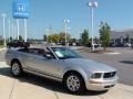 2009 Brilliant Silver Metallic Ford Mustang V6 Convertible  photo #3