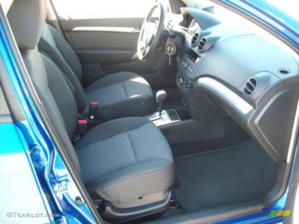 2010 Aveo LT Sedan - Bright Blue / Charcoal photo #5