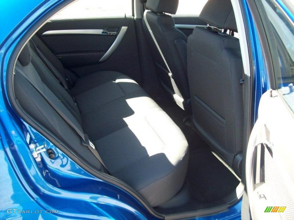 2010 Aveo LT Sedan - Bright Blue / Charcoal photo #10