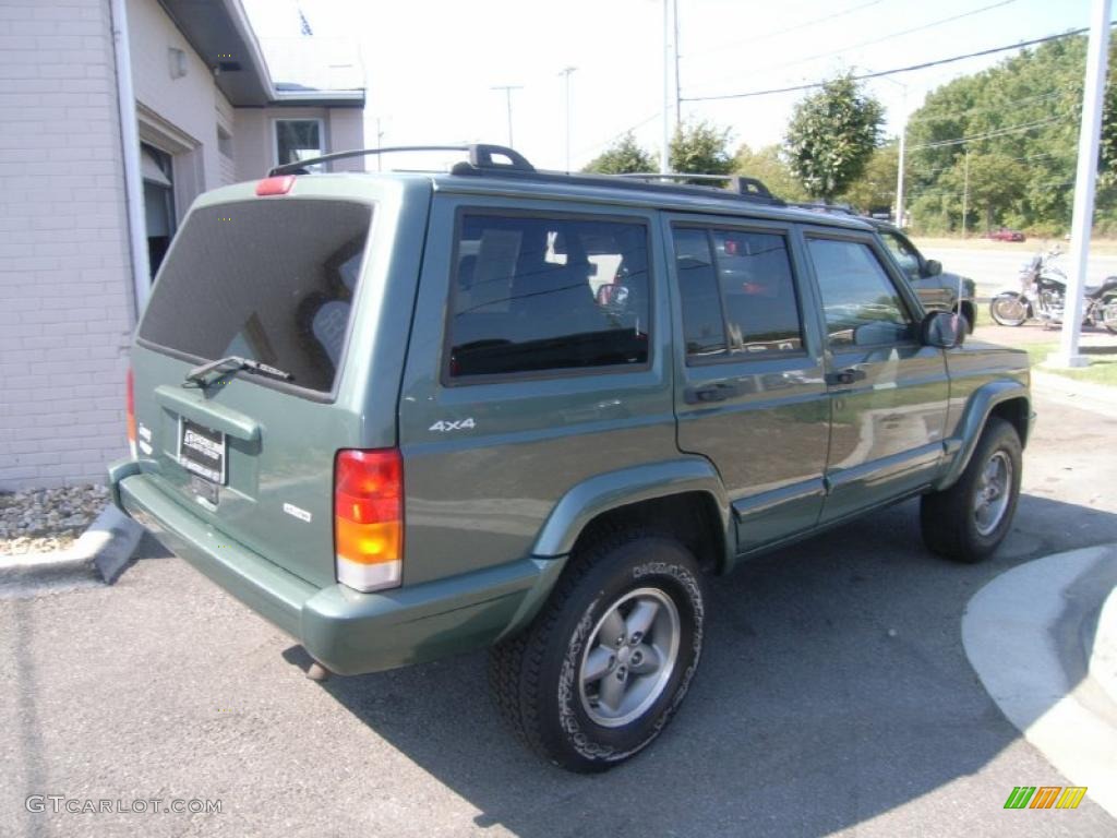 2000 Cherokee Classic 4x4 - Medium Fern Green Metallic / Agate Black photo #5