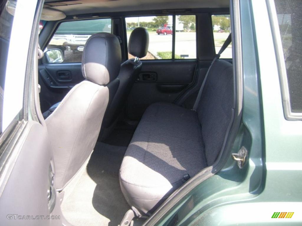 2000 Cherokee Classic 4x4 - Medium Fern Green Metallic / Agate Black photo #9