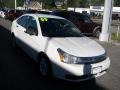 White Suede - Focus SE Sedan Photo No. 2
