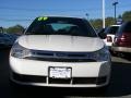 White Suede - Focus SE Sedan Photo No. 18