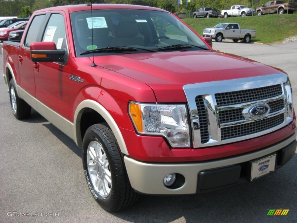 2010 F150 Lariat SuperCrew - Red Candy Metallic / Tan photo #4