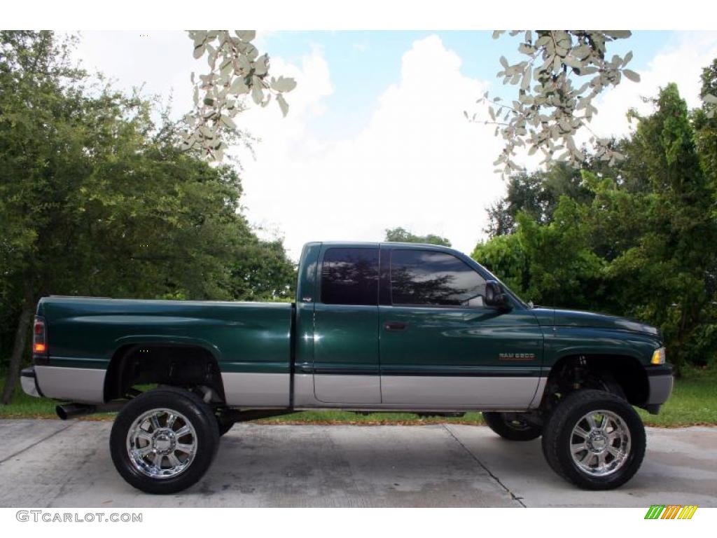 2001 Ram 2500 SLT Quad Cab 4x4 - Forest Green Pearl / Mist Gray photo #11
