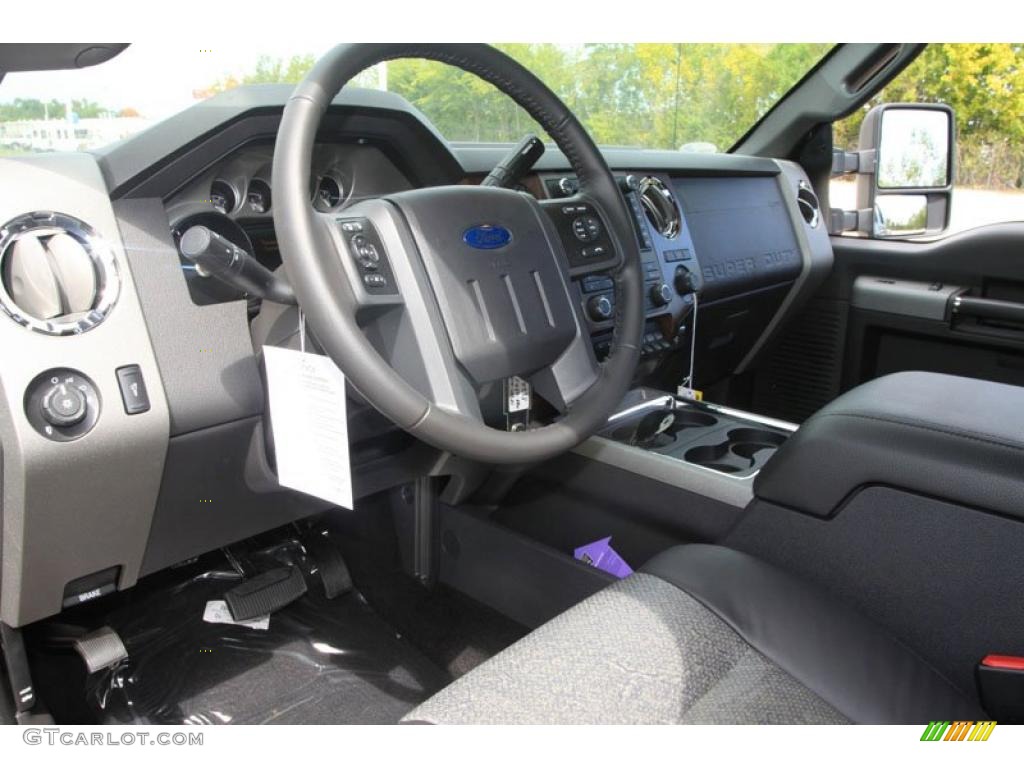2011 F450 Super Duty Lariat Crew Cab 4x4 Dually - Tuxedo Black Metallic / Black Two Tone photo #4