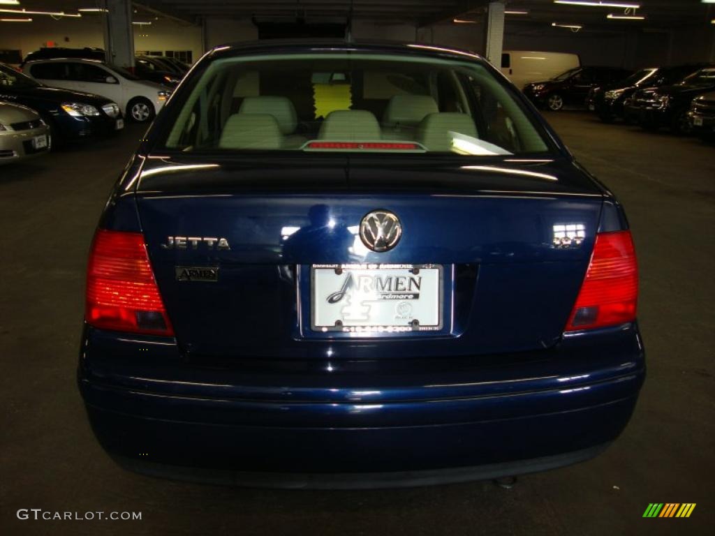 2002 Jetta GLS 1.8T Sedan - Indigo Blue / Beige photo #8