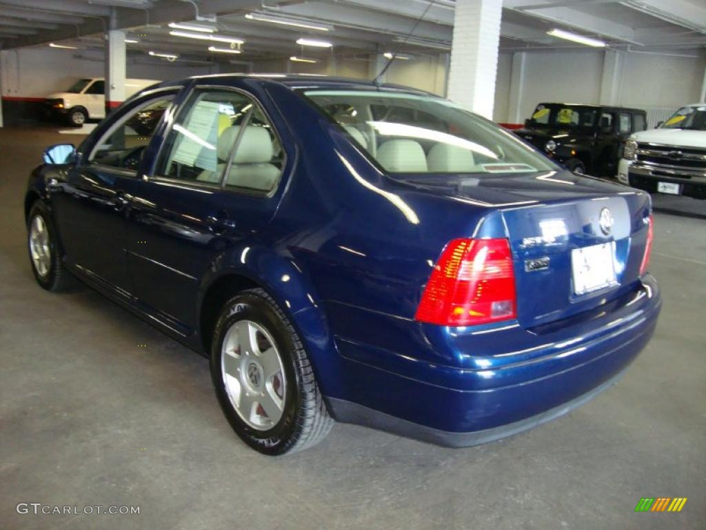 2002 Jetta GLS 1.8T Sedan - Indigo Blue / Beige photo #9