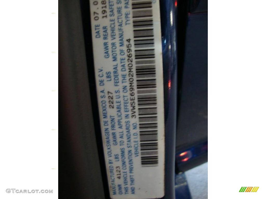 2002 Jetta GLS 1.8T Sedan - Indigo Blue / Beige photo #34