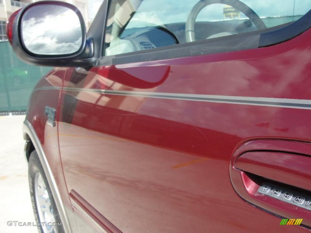 2003 F150 Lariat SuperCab - Toreador Red Metallic / Medium Parchment Beige photo #21
