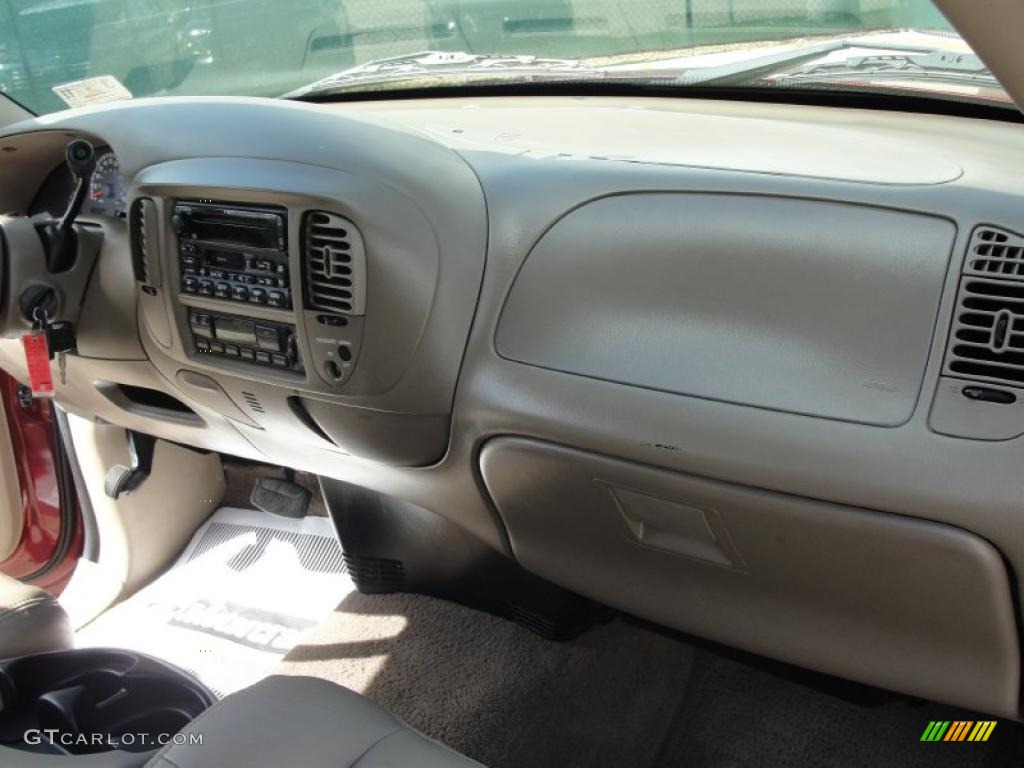 2003 F150 Lariat SuperCab - Toreador Red Metallic / Medium Parchment Beige photo #24