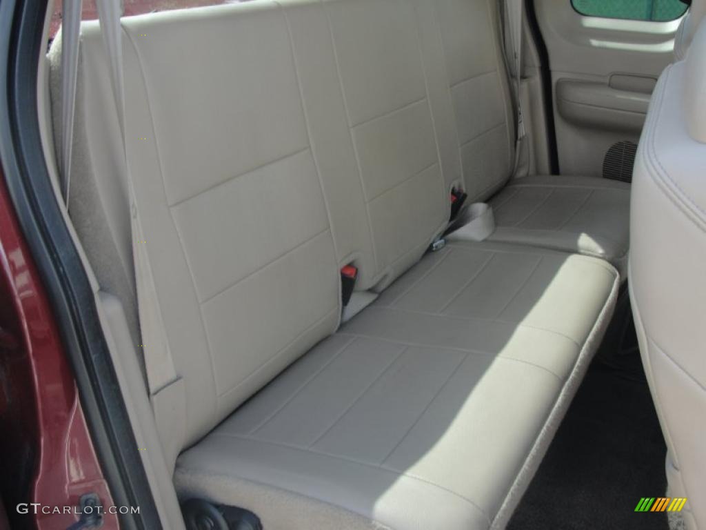 2003 F150 Lariat SuperCab - Toreador Red Metallic / Medium Parchment Beige photo #26