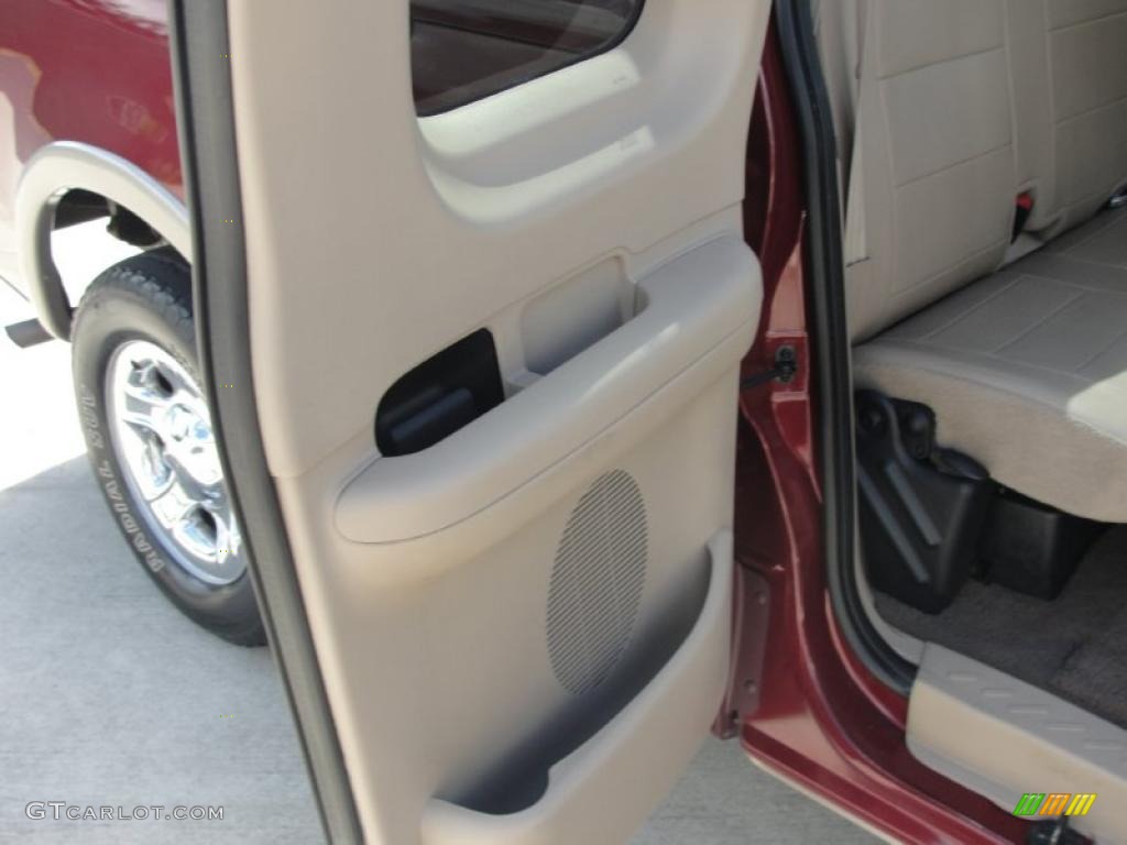 2003 F150 Lariat SuperCab - Toreador Red Metallic / Medium Parchment Beige photo #27