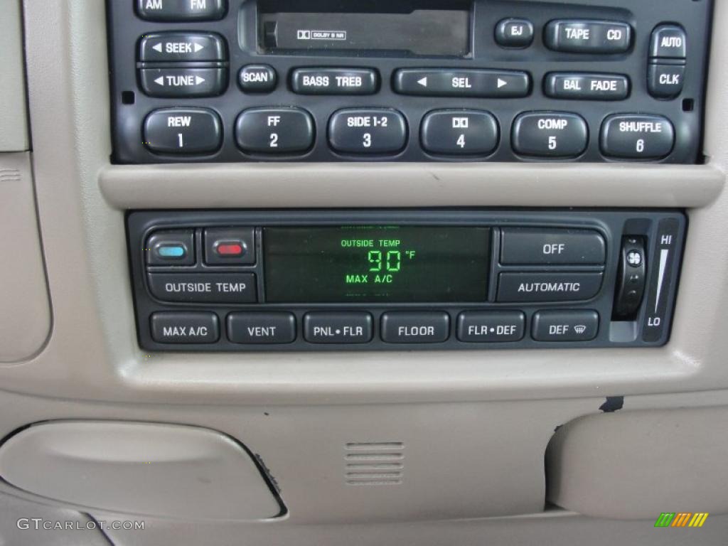 2003 F150 Lariat SuperCab - Toreador Red Metallic / Medium Parchment Beige photo #37