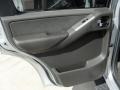 2005 Silver Lightning Metallic Nissan Pathfinder SE  photo #35