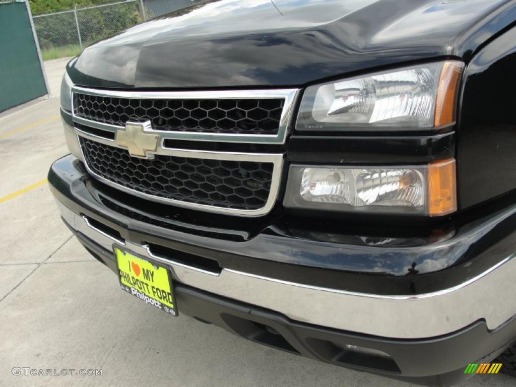 2006 Silverado 1500 Z71 Crew Cab 4x4 - Black / Dark Charcoal photo #12