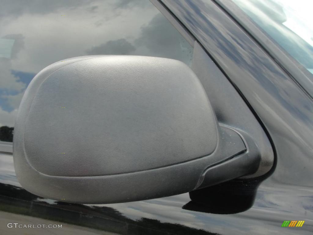 2006 Silverado 1500 Z71 Crew Cab 4x4 - Black / Dark Charcoal photo #17