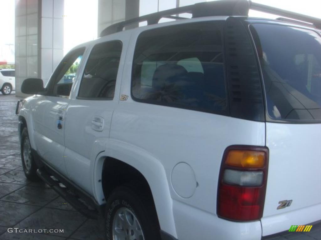 2002 Tahoe Z71 4x4 - Summit White / Graphite/Medium Gray photo #9