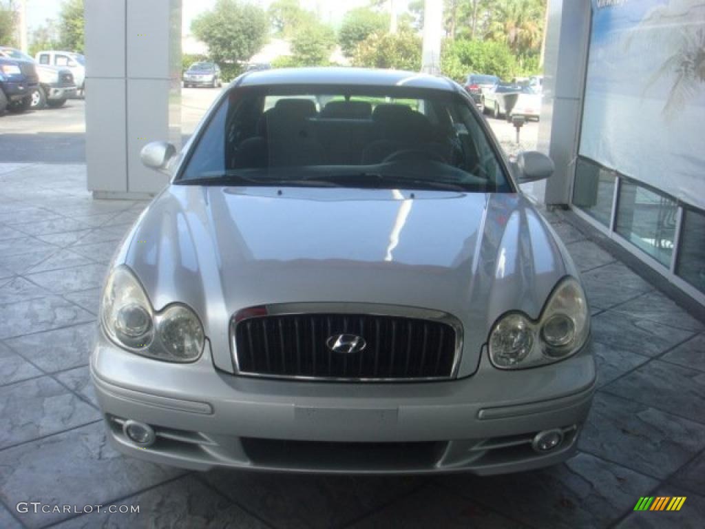 2005 Sonata GL - Bright Silver / Beige photo #3