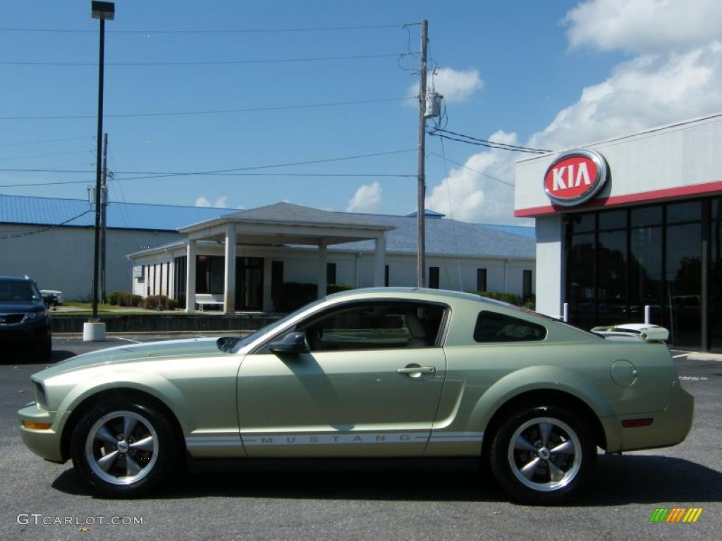 2006 Mustang V6 Premium Coupe - Legend Lime Metallic / Light Parchment photo #2