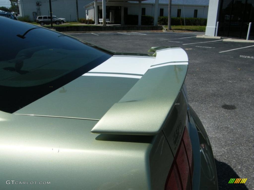 2006 Mustang V6 Premium Coupe - Legend Lime Metallic / Light Parchment photo #11