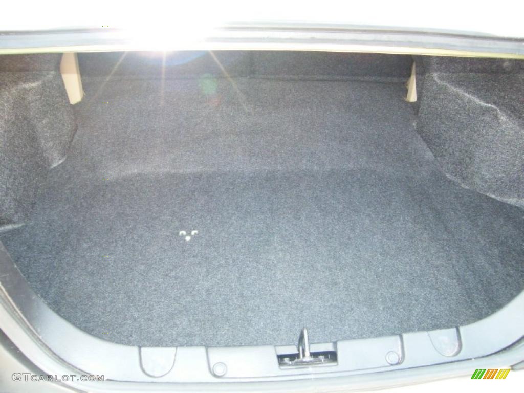 2006 Mustang V6 Premium Coupe - Legend Lime Metallic / Light Parchment photo #24