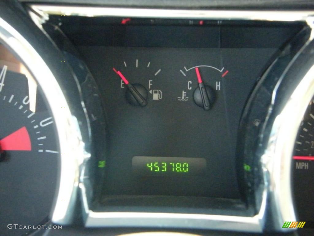 2006 Mustang V6 Premium Coupe - Legend Lime Metallic / Light Parchment photo #29