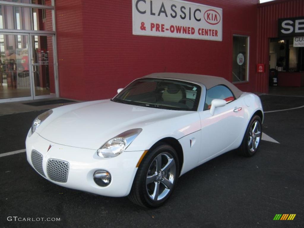 2007 Solstice Roadster - Pure White / Steel/Sand photo #1