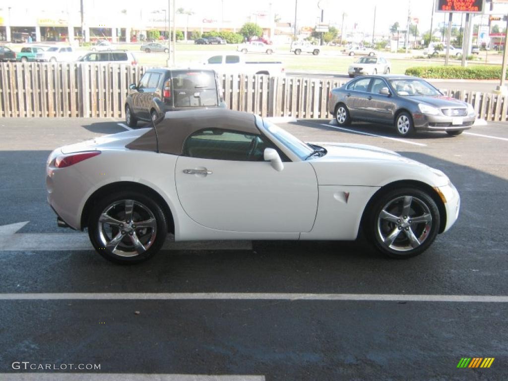 2007 Solstice Roadster - Pure White / Steel/Sand photo #6
